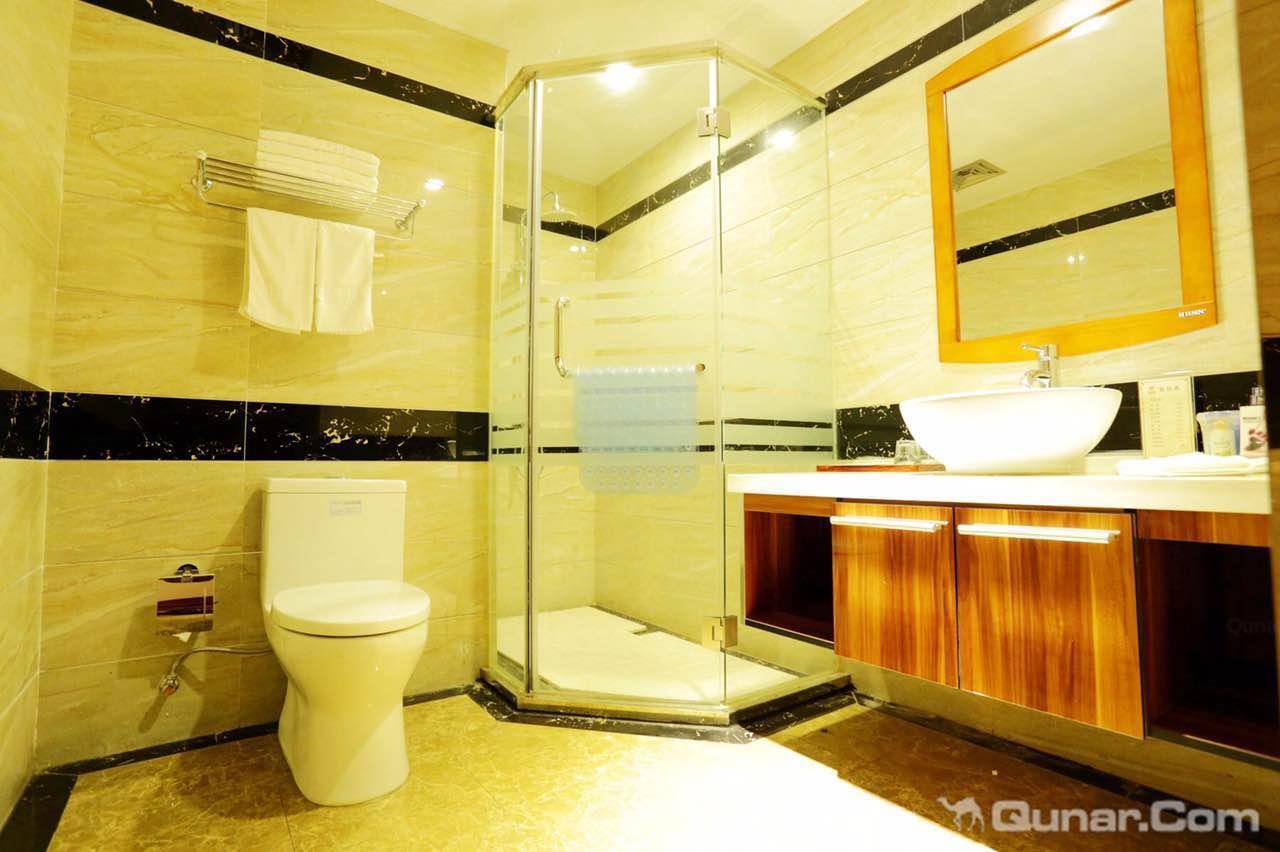 Nanjing Jun Kai Hotel ภายนอก รูปภาพ
